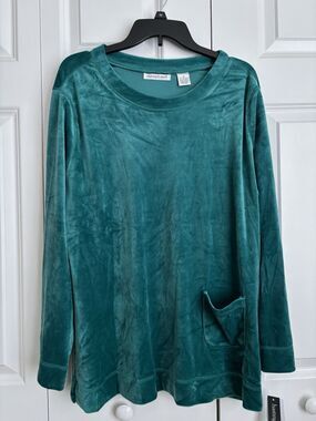 HASTING & SMITH WOMENS SIZE 1X GREEN VELVET PULLOVER CREW NECK TUNIC SWEATER 213